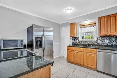 7705 Meadow Park Drive #209, Dallas, TX 75230 - Photo 9