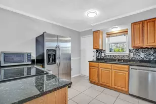 7705 Meadow Park Dr, Dallas, TX 75230 - Photo 9