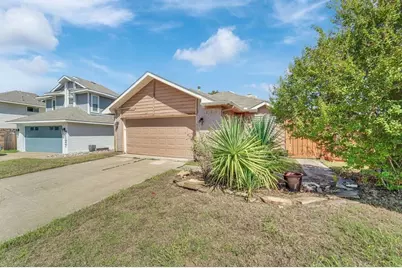 2129 Stradivarius Lane, Carrollton, TX 75007 - Photo 3