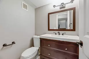 15 Oakbrook Dr, Lewisville, TX 75057 - Photo 15