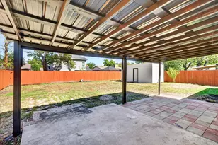 14910 Marsha Dr, Balch Springs, TX 75180 - Photo 23