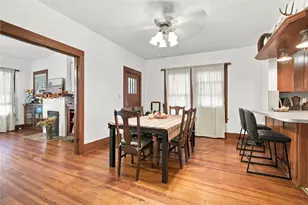 304 E McFarland St, Grandview, TX 76050 - Photo 7