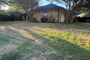 3407 Ruidoso Dr, Arlington, TX 76017 - Photo 3