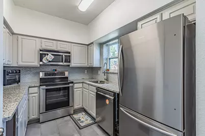 411 Pebble Way #245, Arlington, TX 76006 - Photo 13