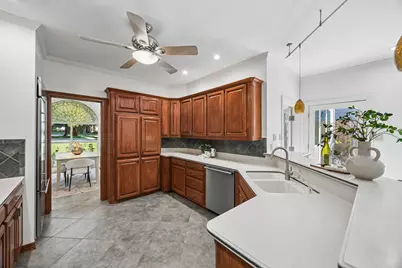 4013 Bobbin Lane, Addison, TX 75001 - Photo 9