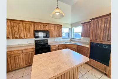 5932 Highcrest Drive, Watauga, TX 76148 - Photo 11