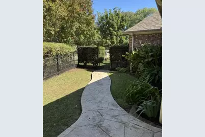 1900 Hackett Creek Drive, McKinney, TX 75072 - Photo 23