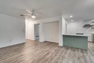 2110 Aggie Dr, Grand Prairie, TX 75051 - Photo 9