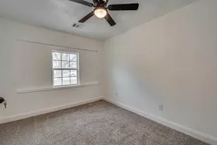 2110 Aggie Dr, Grand Prairie, TX 75051 - Photo 7