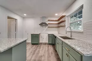 2110 Aggie Dr, Grand Prairie, TX 75051 - Photo 13