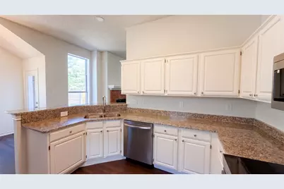 7109 Cottonwood Circle, Sachse, TX 75048 - Photo 11