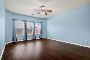 5839 Candlelight Ln, Grand Prairie, TX 75052 - Photo 9