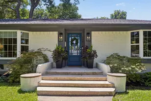 10428 Vinemont, Dallas, TX 75218 - Photo 3