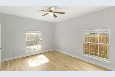 301 Mineral Wells, Terrell, TX 75160 - Photo 13