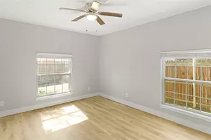 301 Mineral Wells, Terrell, TX 75160 - Photo 13