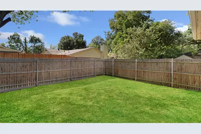 301 Mineral Wells, Terrell, TX 75160 - Photo 21