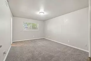 5321 Saddleback Rd, Garland, TX 75043 - Photo 19