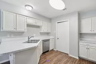 6000 Lavaca Dr, Arlington, TX 76018 - Photo 17