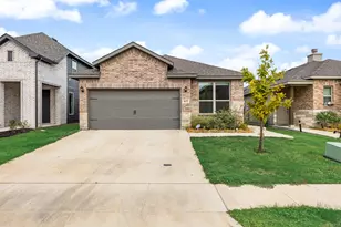 1652 Edgeway Dr, Aubrey, TX 76227 - Photo 3