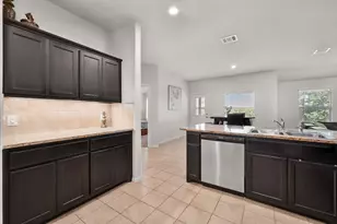 837 Walls Blvd, Crowley, TX 76036 - Photo 17