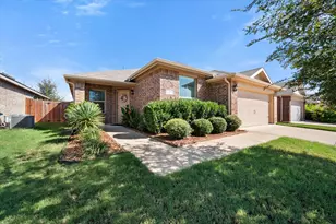 837 Walls Blvd, Crowley, TX 76036 - Photo 35
