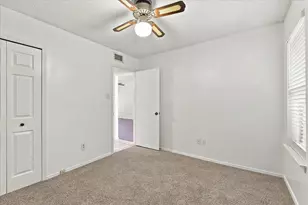 844 Woodrock Dr, Dallas, TX 75217 - Photo 25