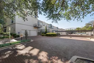 4414 Cedar Springs Rd, Dallas, TX 75219 - Photo 23