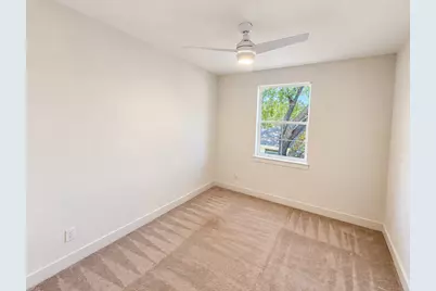 1005 Mount Auburn Avenue, Dallas, TX 75223 - Photo 13