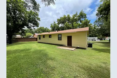204 E 6th Street, Tolar, TX 76476 - Photo 5
