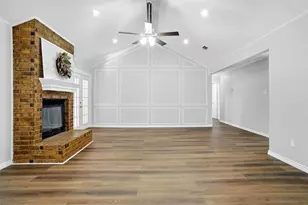8624 Crestview, North Richland Hills, TX 76182 - Photo 3