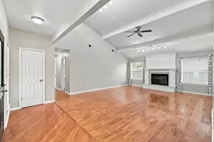 200 Lansford Dr, Benbrook, TX 76126 - Photo 9