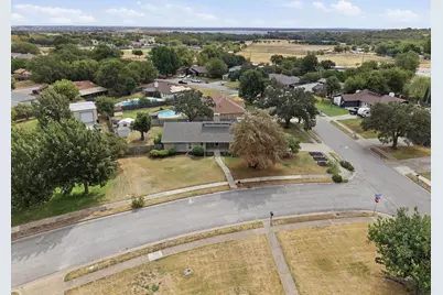 200 Lansford Drive, Benbrook, TX 76126 - Photo 37