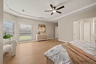 5272 W Cove Way, Grand Prairie, TX 75052 - Photo 19