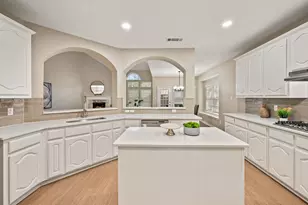 5272 W Cove Way, Grand Prairie, TX 75052 - Photo 15