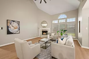 5272 W Cove Way, Grand Prairie, TX 75052 - Photo 7