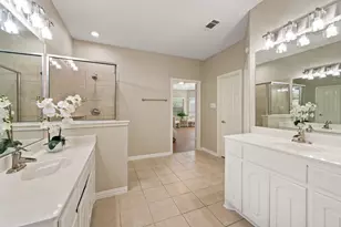 5272 W Cove Way, Grand Prairie, TX 75052 - Photo 23