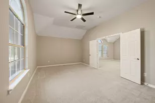 5272 W Cove Way, Grand Prairie, TX 75052 - Photo 29
