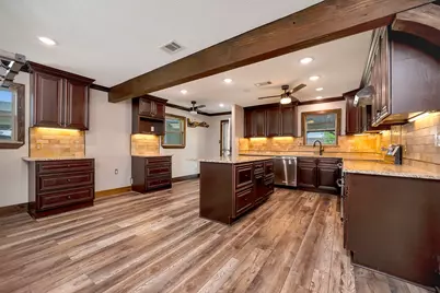 2561 Co Road 248, Valley View, TX 76272 - Photo 19