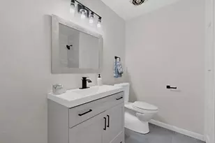 5451 Lubbock Ave, Fort Worth, TX 76133 - Photo 13
