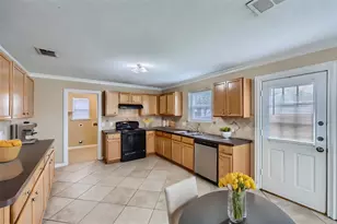 1621 Dragonback Pass, Little Elm, TX 75036 - Photo 13