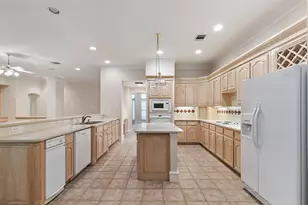 6216 Wolf Ridge Dr, Plano, TX 75024 - Photo 9