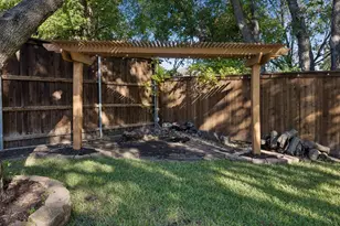 18 Legend Rd, Benbrook, TX 76132 - Photo 25