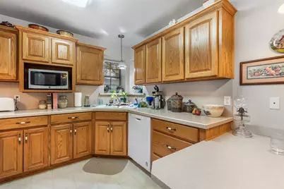 305 Ross Avenue, Denison, TX 75020 - Photo 9