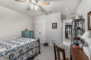 305 Ross Ave, Denison, TX 75020 - Photo 21