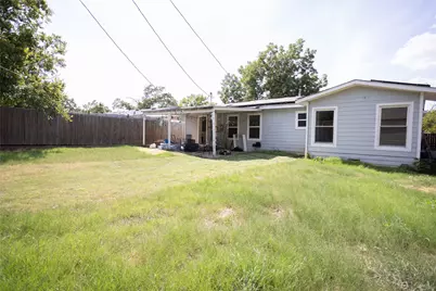 2121 San Jose, Fort Worth, TX 76112 - Photo 23