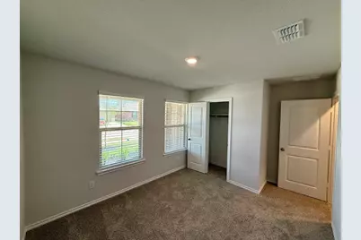 521 W Bronze Circle, Springtown, TX 76082 - Photo 9