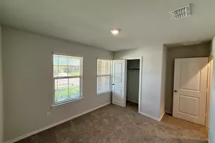 521 W Bronze Circle, Springtown, TX 76082 - Photo 9
