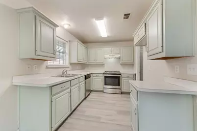 220 Hollywood Drive, Glenn Heights, TX 75154 - Photo 7