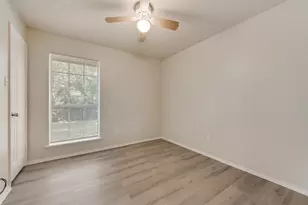 220 Hollywood Dr, Glenn Heights, TX 75154 - Photo 17