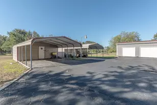138 S Campbell St, Alba, TX 75410 - Photo 5
